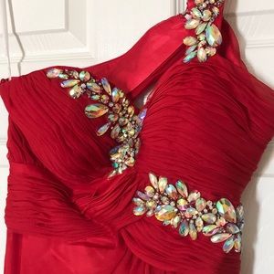 Gorgeous red prom dress gown